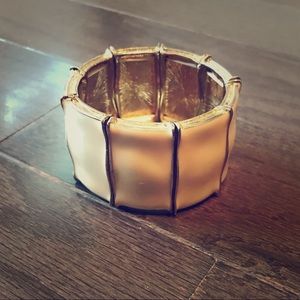 Nude bracelet